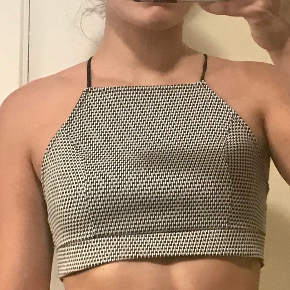 Halter Top - Picture 2 of 6